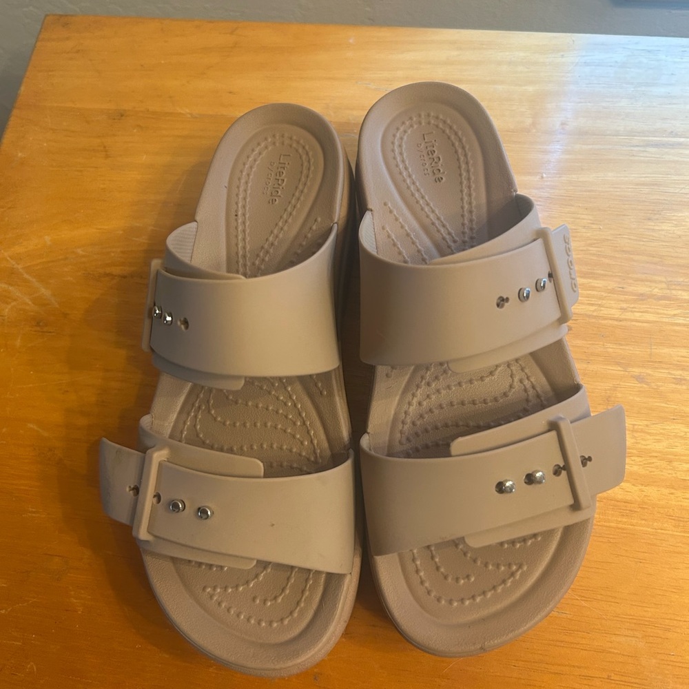 CROCS Tan Sandals Minimalist Comfort